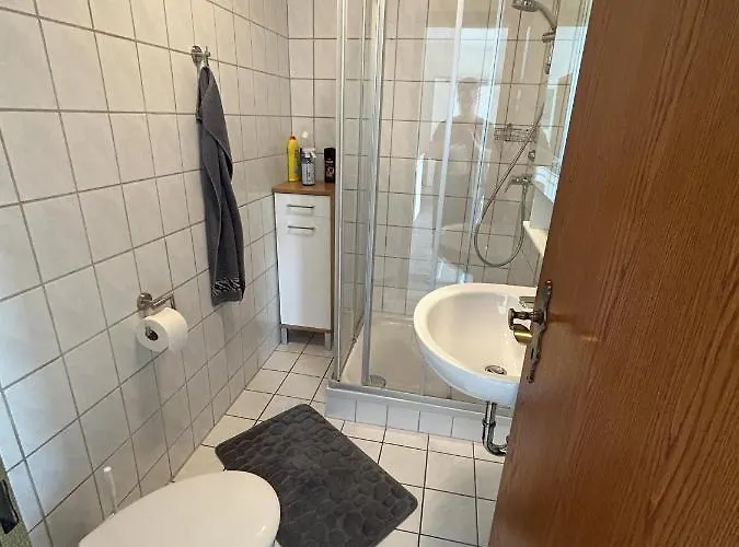 Haus Gruenewald Homestay Solingen